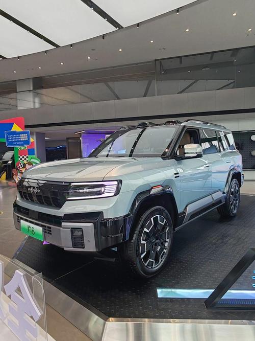 深圳186比亚迪方程豹硬派越野的爆款，英菲尼迪35周年与你共成长